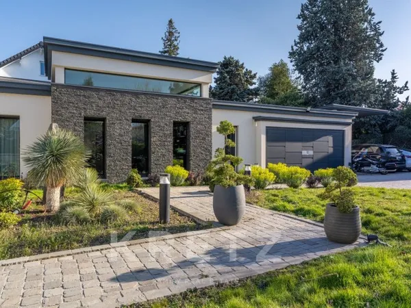 Villa contemporaine d'exception - 650 m² habitables aux portes de Paris