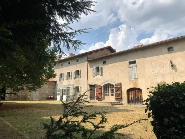 Maison 6 pièces 270 m²