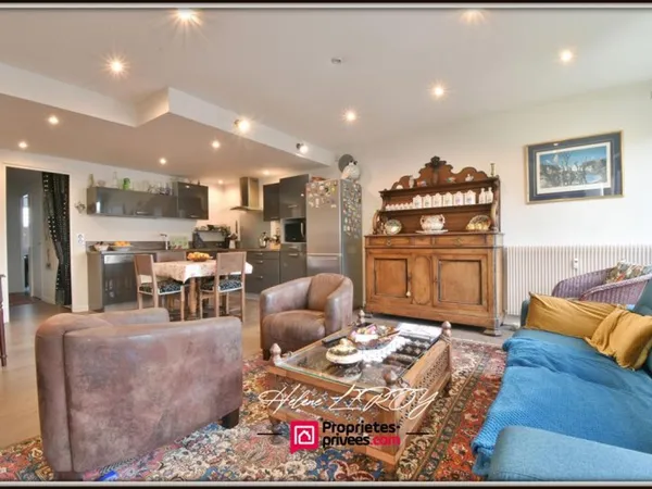 Centre ville, appartement T3 avec ascenseur, cave et parking