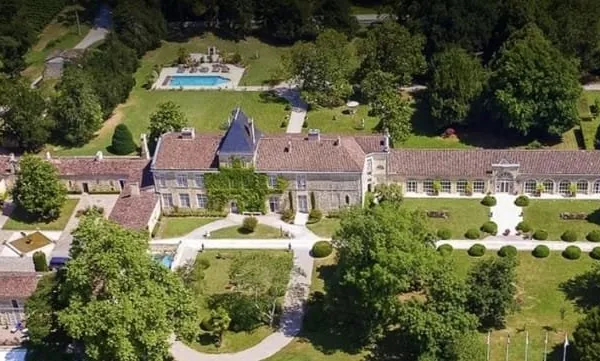 Bien d’exception Vente Lignan-de-Bordeaux 40p 2000m² 9800000€