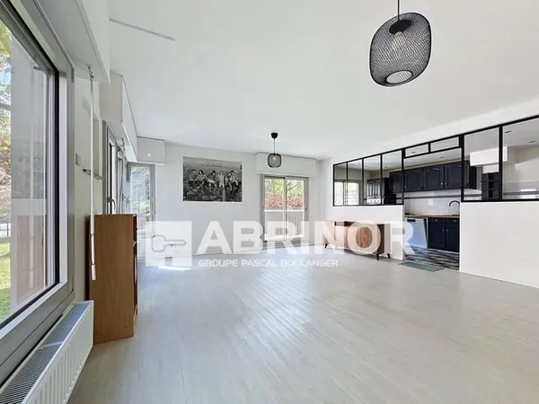 Appartement 3 pièces 84 m²