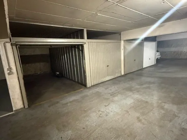 BOX 12m2 ANTIBES CENTRE