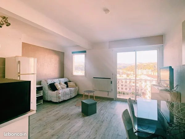 Charmant studio lumineux avec vue dégagée - Idéal investissement ou premier achat