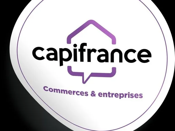 ⚜ A VENDRE LOCAUX/BUREAUX - CHATEAUBERNARD Zone Industrielle ⚜