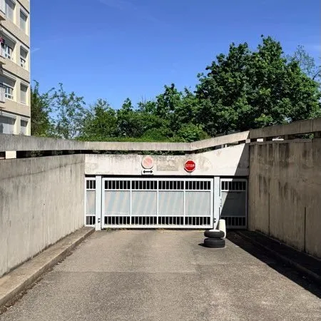 Parking/box
