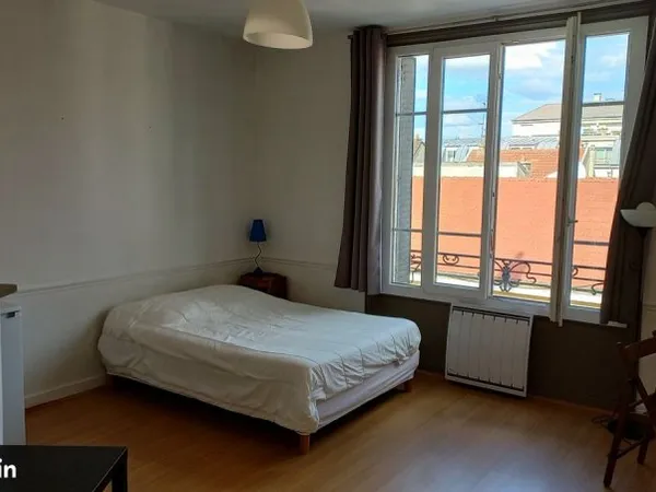 Studio meublé à louer