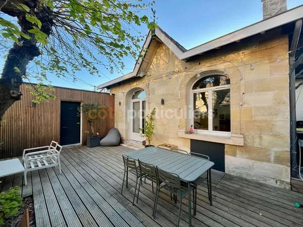 Arcachonaise en pierre rénovée avec terrasse