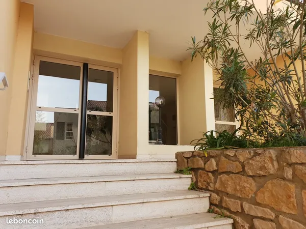 Appartement F2 . 39 metre carré