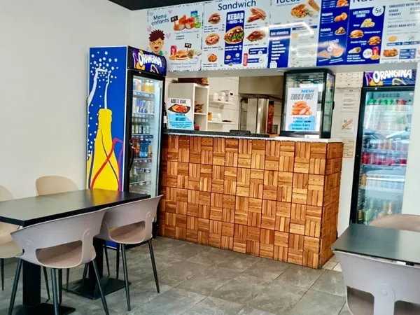 Emplacement n°1 pour restauration rapide