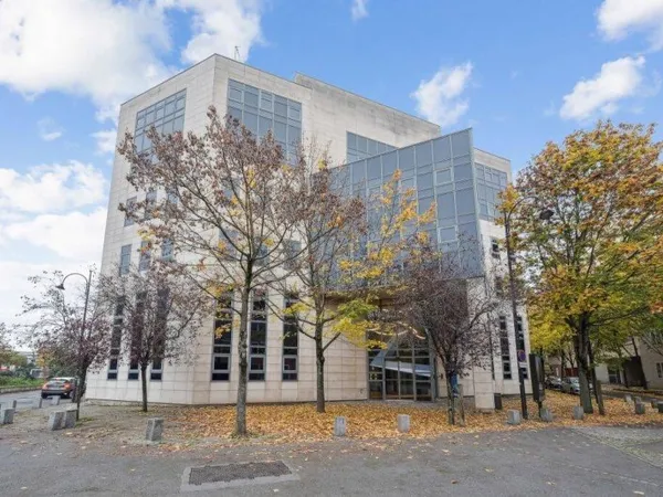 Bureaux 2890 m²