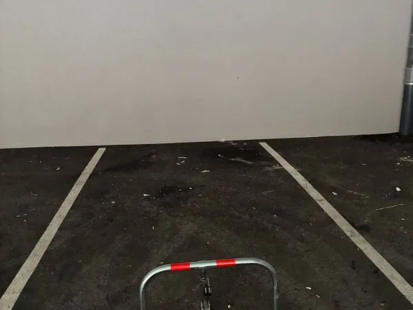 Parking 12 m²