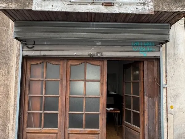 Vends murs d un local de 29m2 proche vieux port