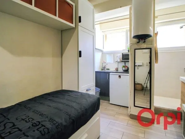 Chambre de service 1 pièce 10 m²