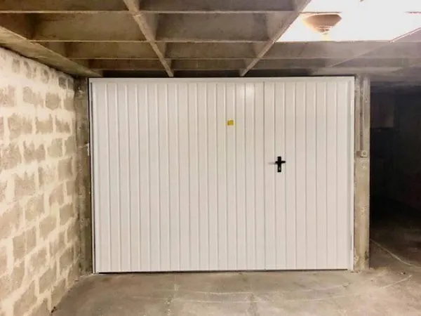 Parking 12 m²