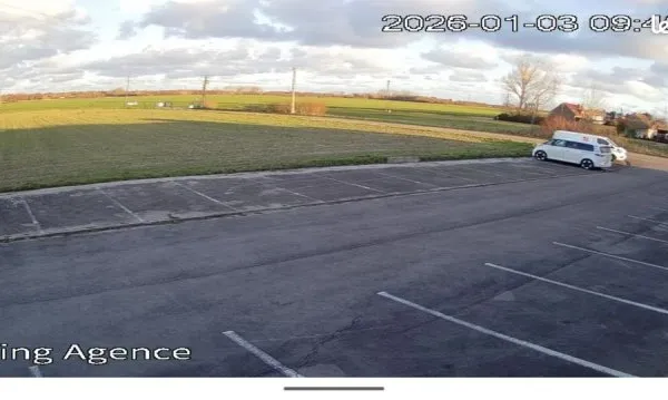 Place de parking extérieure sécurisée