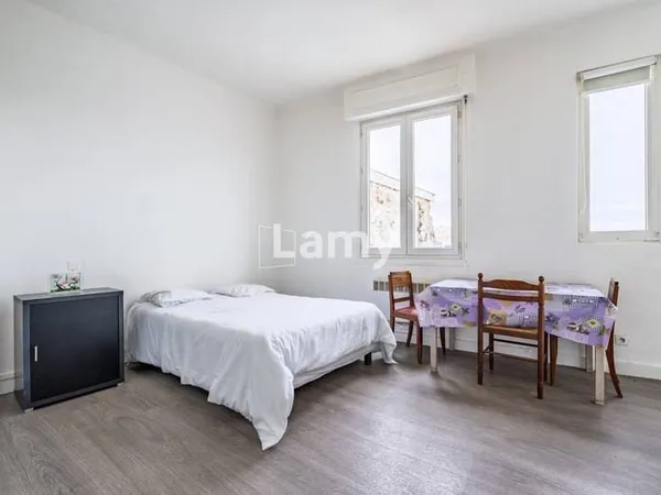 Studio 1 pièce 24 m²