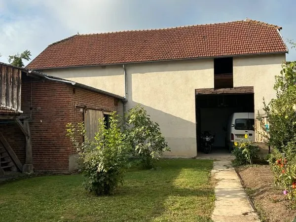 Maison avec dépendances