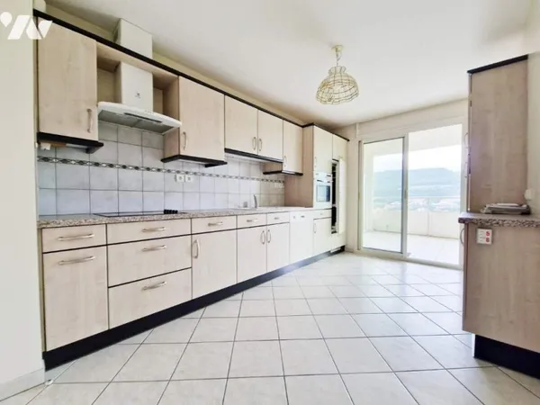 Appartement 4 pièces 97 m²