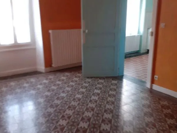 Maison de village / immeuble de rapport