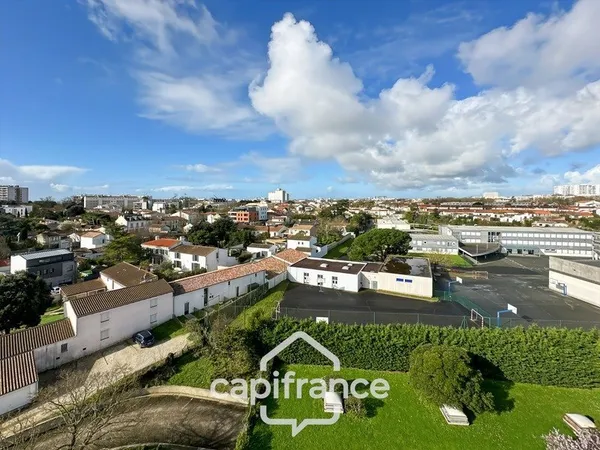 Appartement à vendre, La Rochelle quartier de La Genette, 69m2, 2 Chambres, dernier étage avec ascen