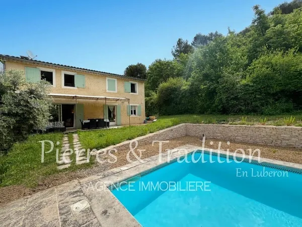 Apt, Maison familiale T5 avec piscine en campagne