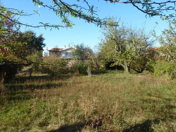 Terrain à bâtir