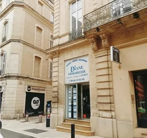 Local 35 m² Nîmes