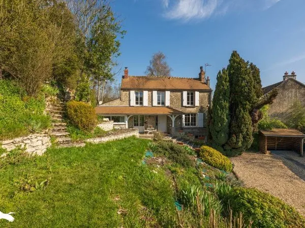 Maison en pierre de 5 pièces principales