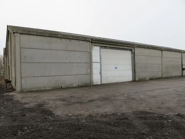 Hangar , entrepôt 250 m2