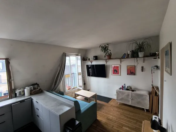 Loue appartement 2 pièces 29m² dernier étage