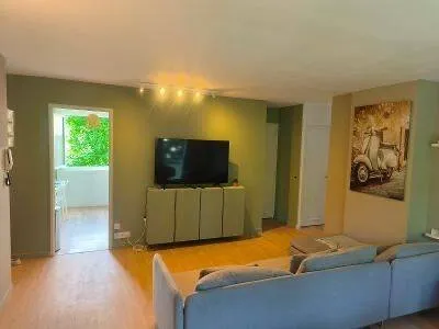 Appartement 1 pièce 100 m²