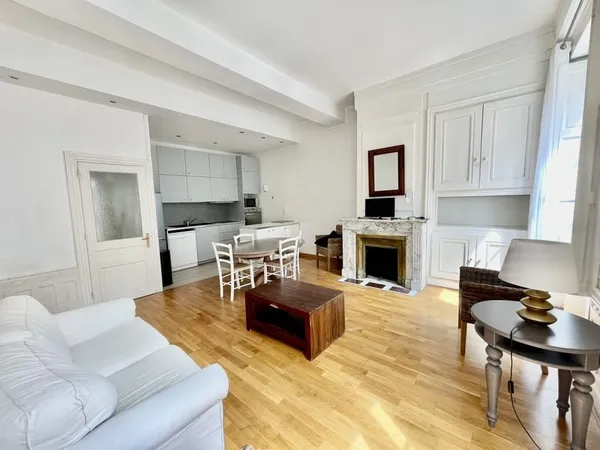 LOCATION APPARTEMENT MEUBLÉ DE 81 M2 AVEC 2 CHAMBRES