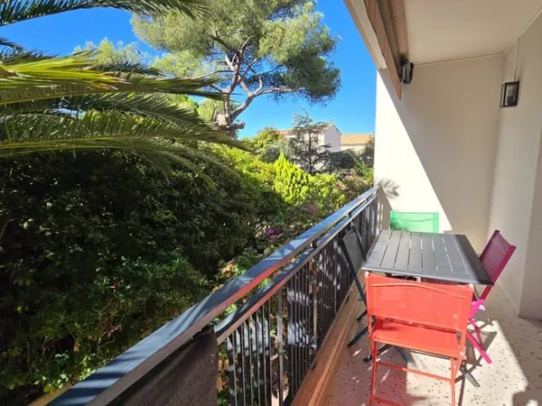 Appartement Six Fours Les Plages/Les LONES - Plage BONNEGRACE - 2 pièce(s) 50 m²