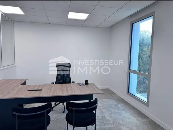 Bureau 188 m²