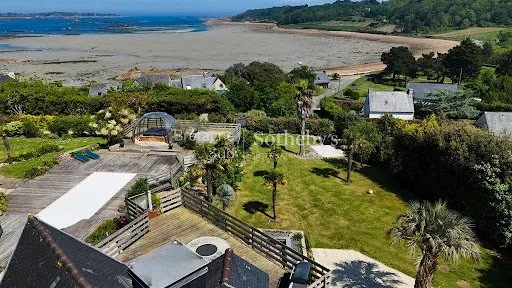 Villa 10 pièces 290 m²
