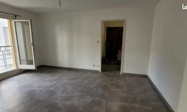 Bel Appartement T2 - 47 m² avec Balcon & Parking - Mulhouse Centre