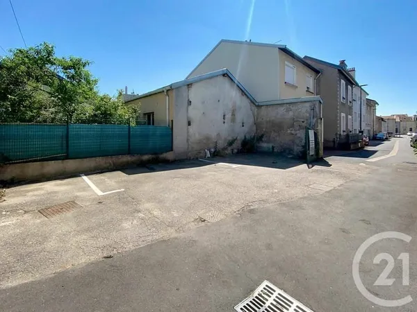 Parking 12 m²