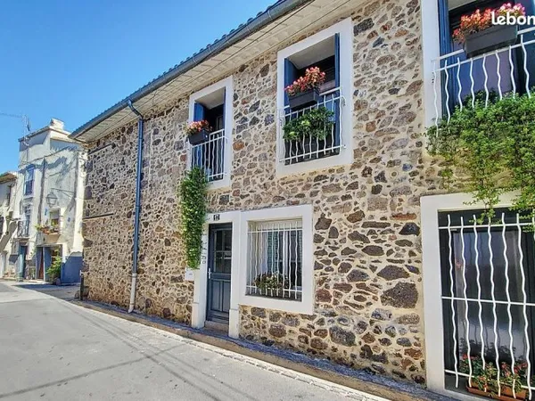 Charmante maison de 117 M2 a vendre coeur de Marseillan Ville