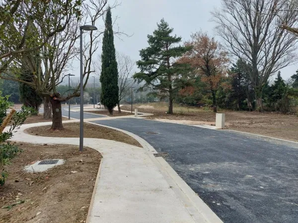 TERRAIN A BATIR DE 232 M² VIABILISE ET LIBRE CONSTRUCTEUR A SAZE
