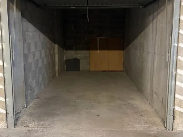 Parking/Garage 12 m²