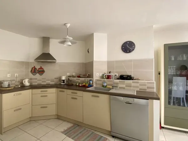 Agréable T3 de 75 m² avec varangue + 2 parkings