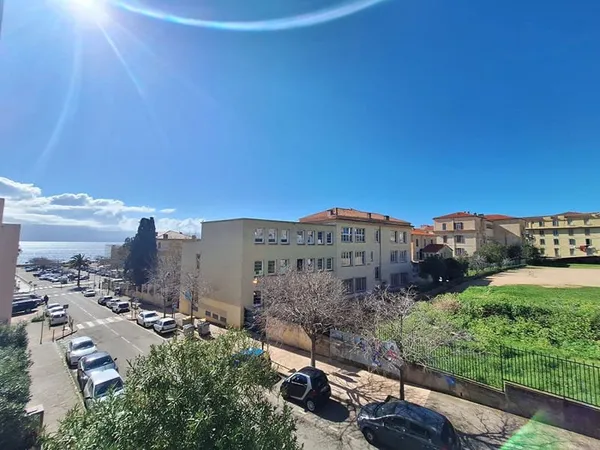 A louer T3 à AJACCIO - Triangle d'or