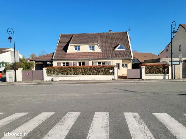 Maison individuelle à 15 minutes de l'aéroport Roissy CDG, VENTE PAP