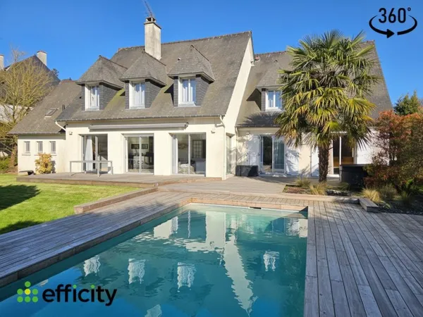 Maison 10 pièces 260 m²