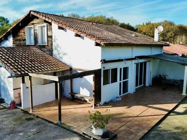Maison Aureilhan 7 pièce(s) 180 m2