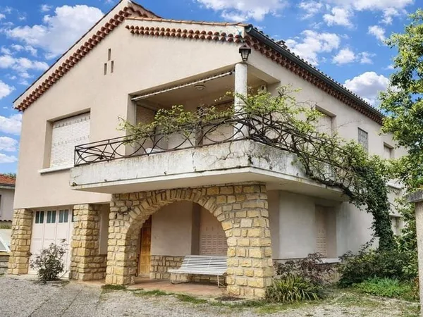 Maison 7 pièces 180 m²