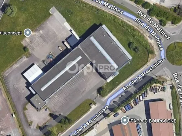 Local d'activité 1990 m²