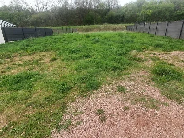 Terrain 770 m²