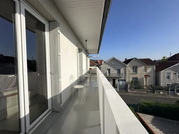AGEN CENTRE- APPARTEMENT AVEC BALCON ET PARKING