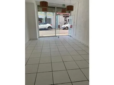 Local Rue Nozières 38 m2